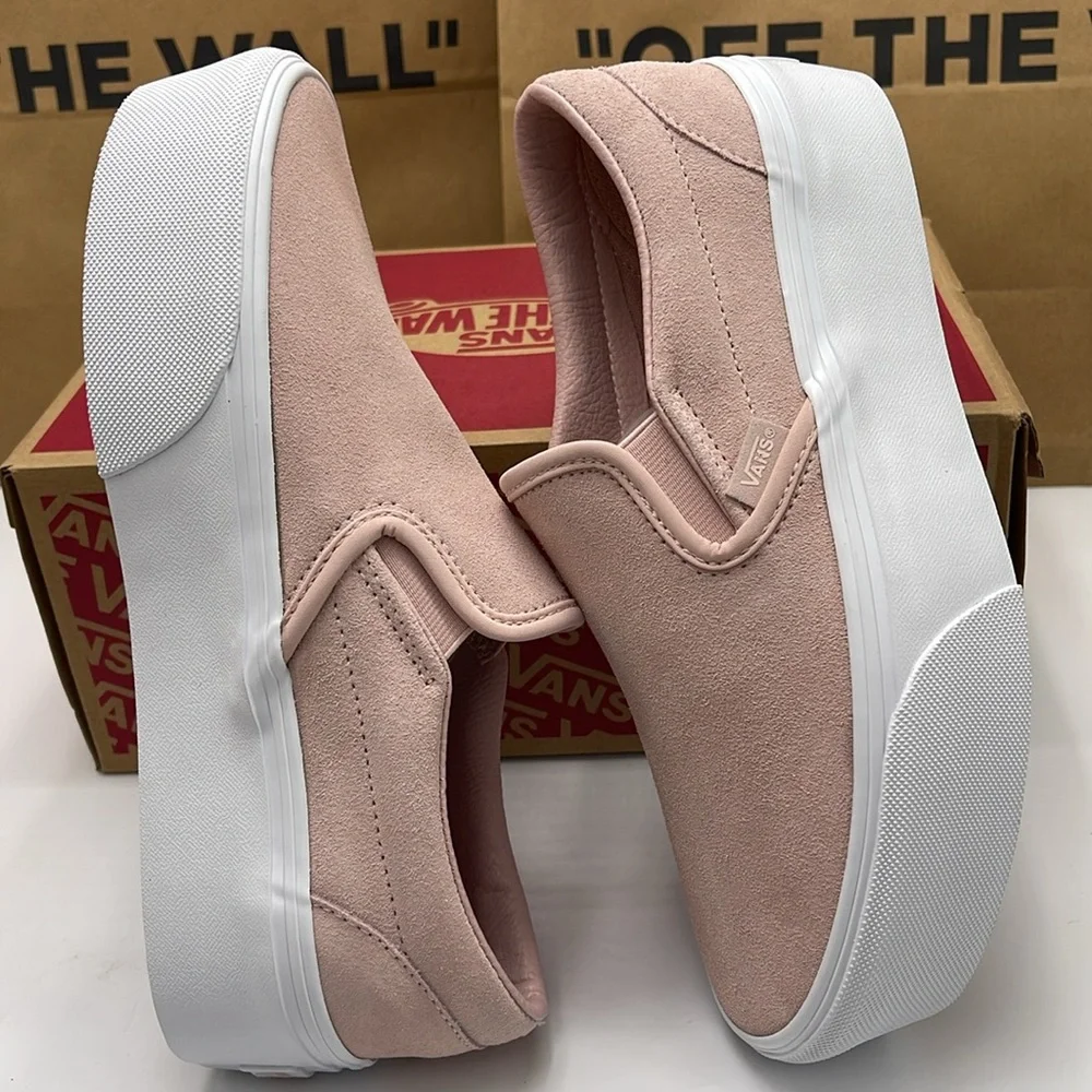Vans WMNS Platform Sneakers Classic Slip-On Stackform Mono Embroidery Rose Smoke